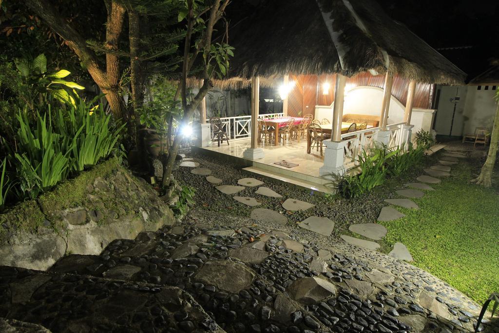 Villa Bale Seni มาตารัม ภายนอก รูปภาพ