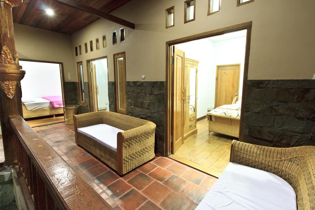 Villa Bale Seni มาตารัม ภายนอก รูปภาพ