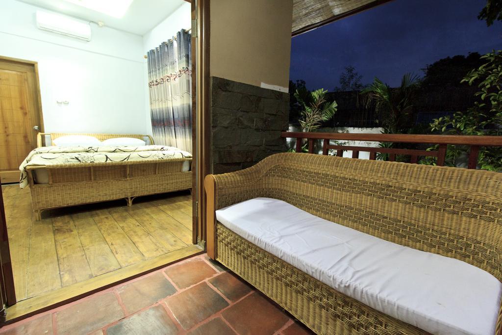 Villa Bale Seni มาตารัม ภายนอก รูปภาพ
