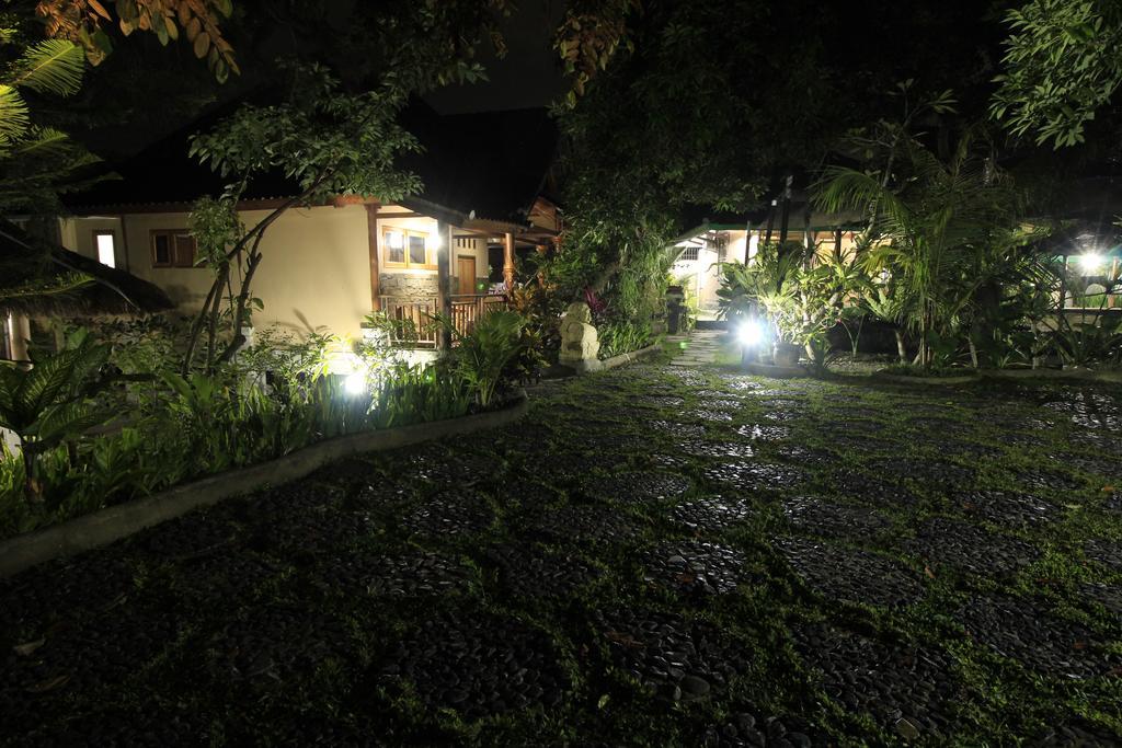 Villa Bale Seni มาตารัม ภายนอก รูปภาพ
