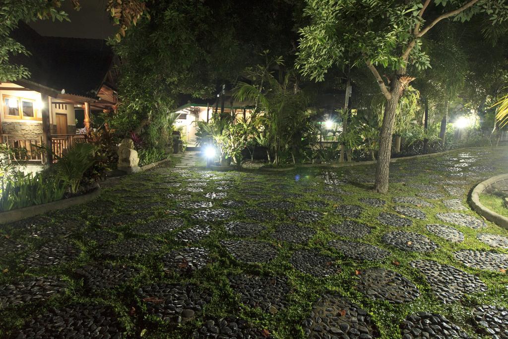 Villa Bale Seni มาตารัม ภายนอก รูปภาพ