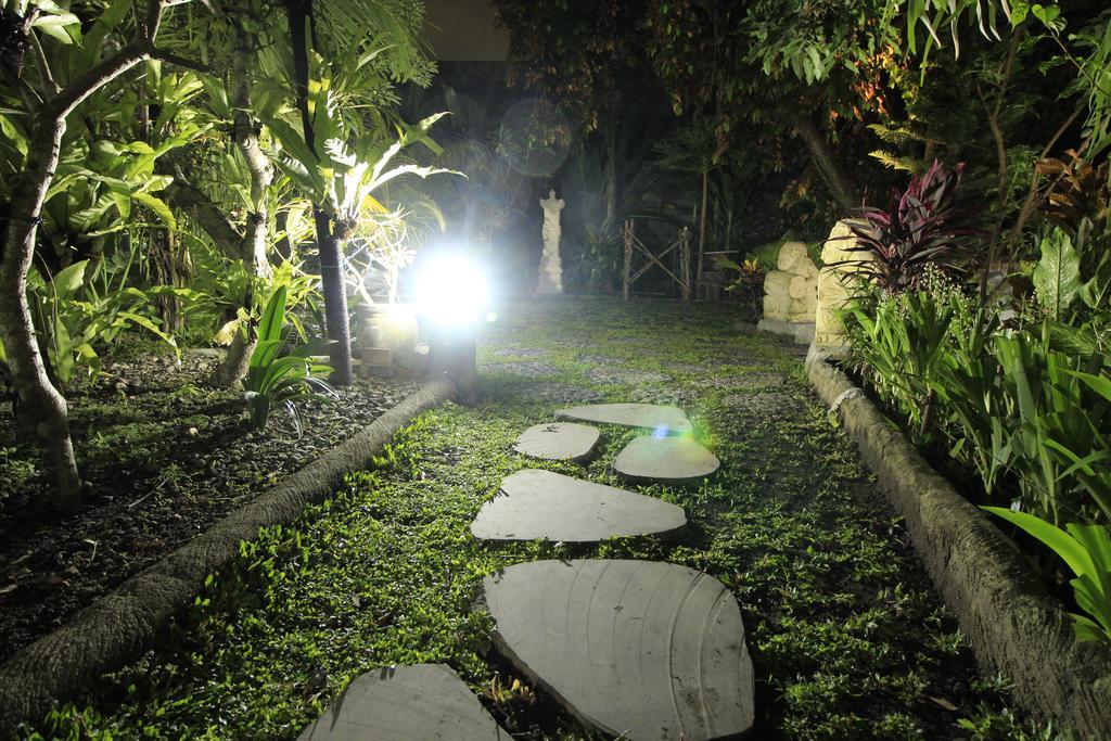 Villa Bale Seni มาตารัม ภายนอก รูปภาพ